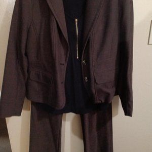 Women's suit
